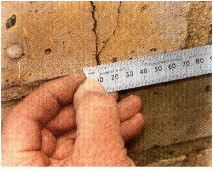 Рисунок 2. Измерение ширины трещины